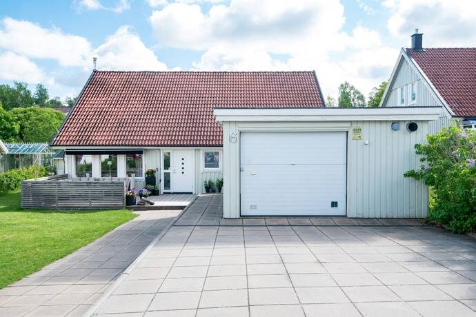 Asfaltering av tillfartsväg