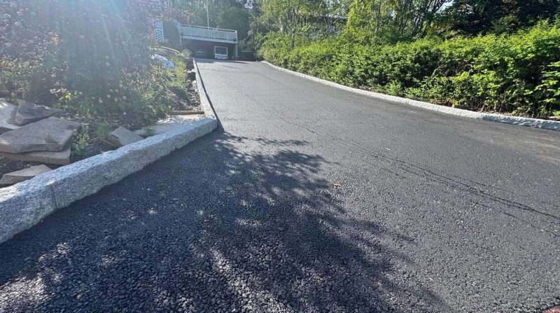 Asfaltering av tillfartsväg